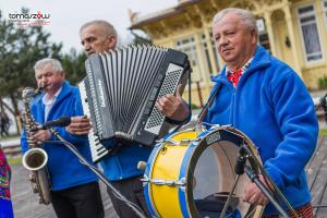 „Vivat Maj, 3 Maj”.  Obchody w Tomaszowie Mazowieckim [ZDJĘCIA]